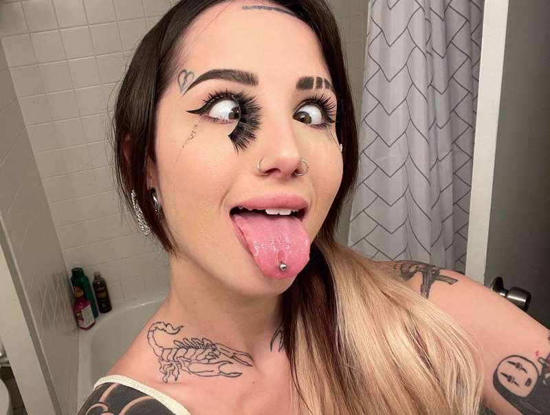 after i fucked  my asshole with a tentacle 1