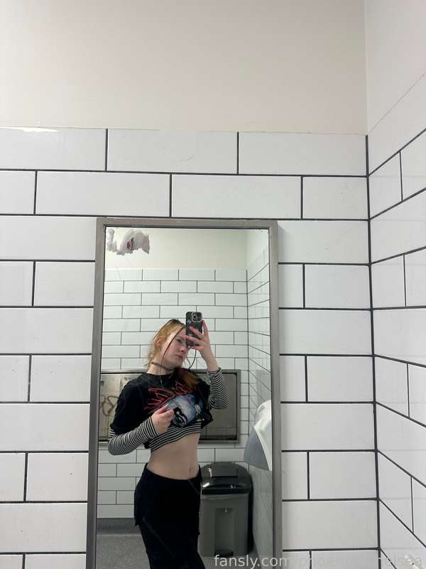 Phoenixxxchelsea - Fansly - 14 Jun, 2024 1