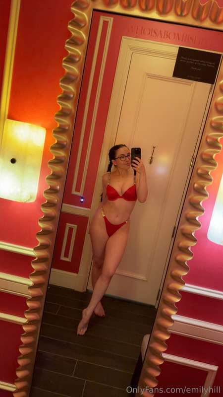 Emilyhill - Onlyfans - 09 Apr, 2025 2