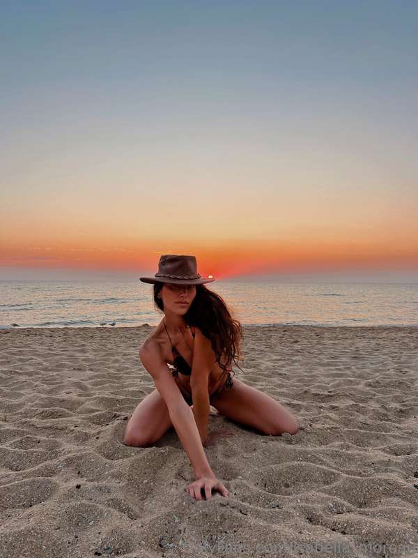 You might want to get used to this view. It’s stunning.💖💋