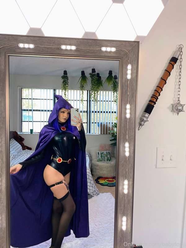 Raven set pt. 2 🔮🖤 this set video is anal 😏 30 mins long so .. 21