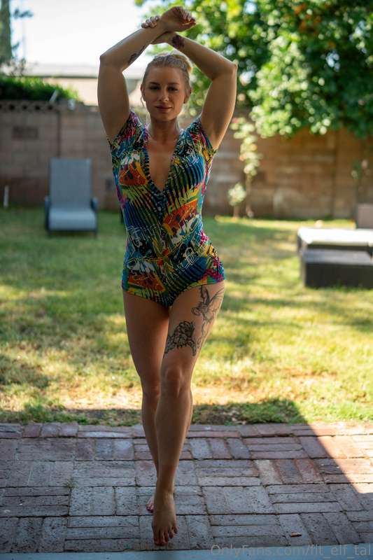 You should see the pics with the titties out of this outfit ..
