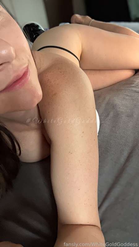 Whitegoldgoddess - Fansly - 21 Jun, 2024 7