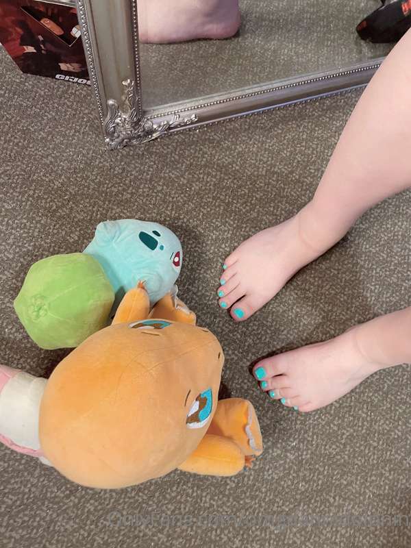 Flippers out! 🐬 1