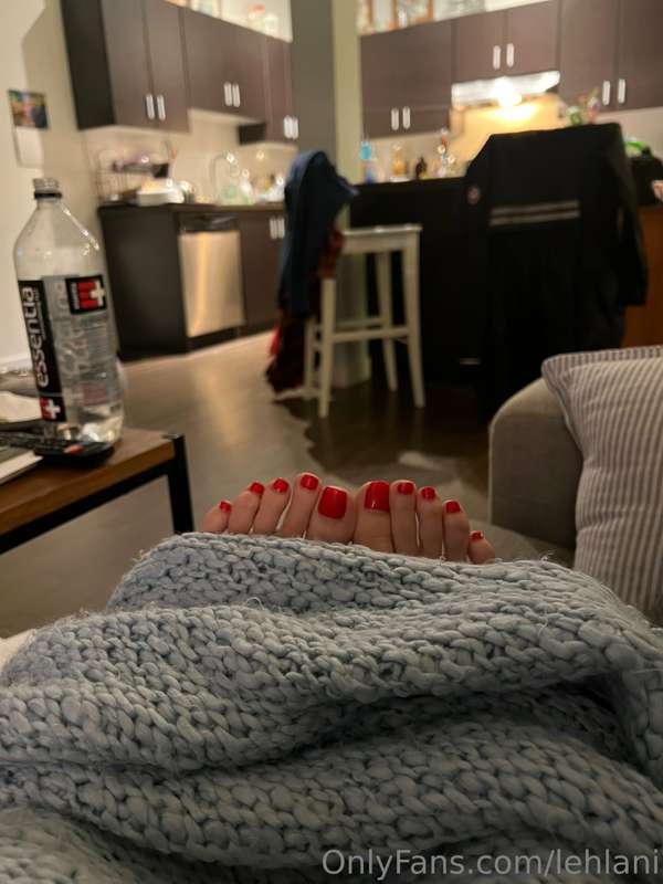 Toes poking out the blanket so cute ❤️ 2