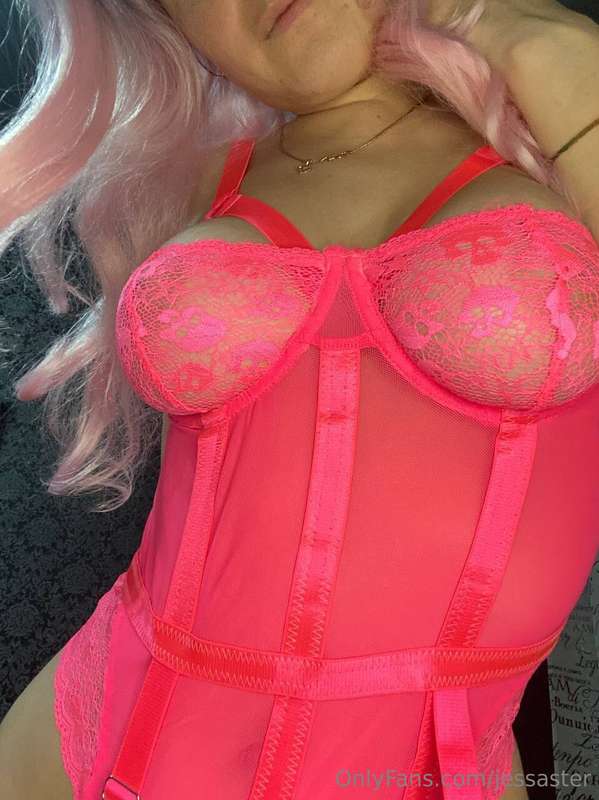 Are you thinking about putting your lips on my nipples?😏😋