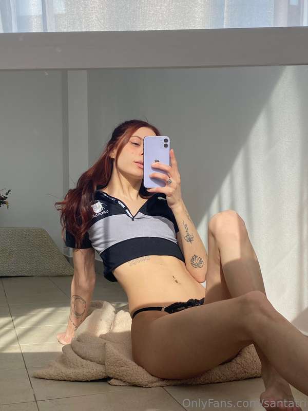 How beautiful I look in the sun ☀️