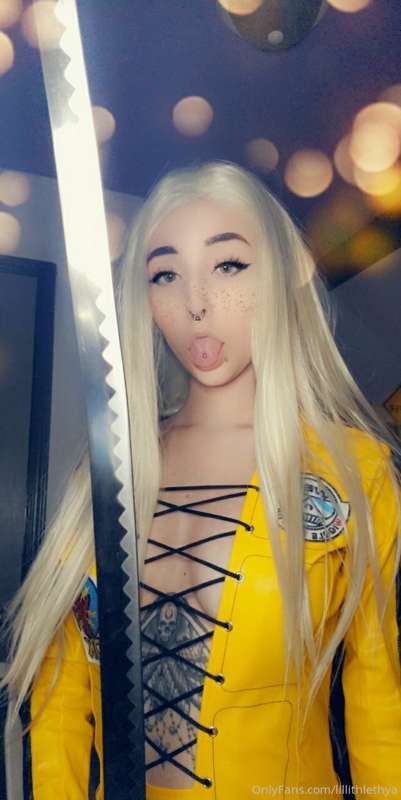 Here's a mini set of my Black Mamba cosplay ^.^ I love it 14