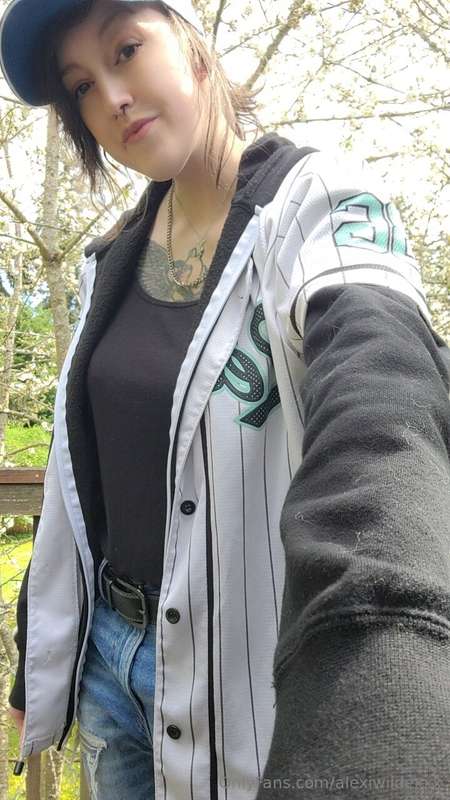 Go Sportsball! 😜⚾️🧢 2