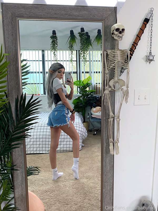 Elfie set 💞🖤🍭 pt. 3 ((: 11