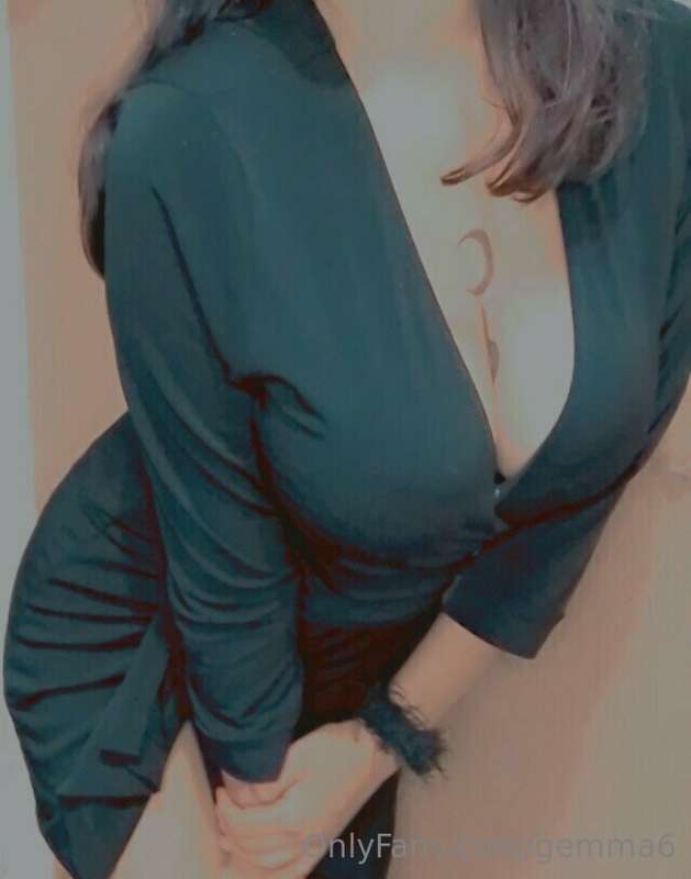Quieren ver debajo de mi Bata?🙈🔥