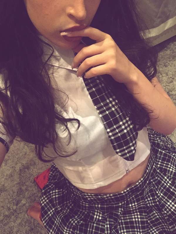 Do you like my uniform? ❤️