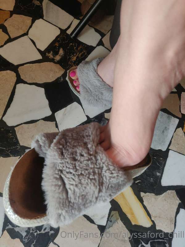 Nothing special, just thought my feet looked super cute in t.. 6
