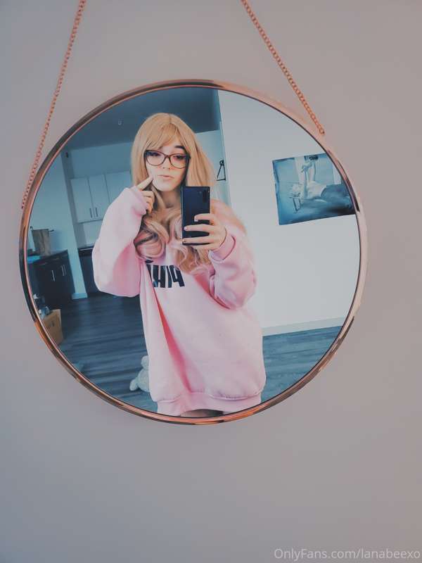 I feel prettyyyyy, would you kiss me?