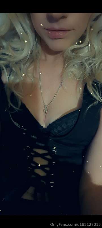 Curls get the girls😉😘