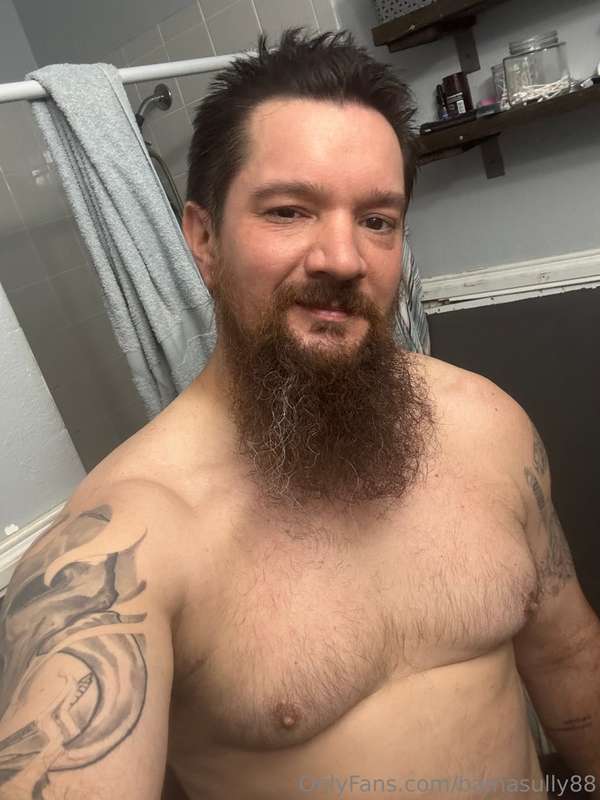 Fresh out the gym, gotta shower and get my ass to work lol