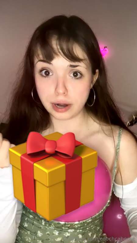 21st BIRTHDAY BALLOON BOOB POP 🎈💥 AND HUMPIN’ (moanin’ bounc.. 3
