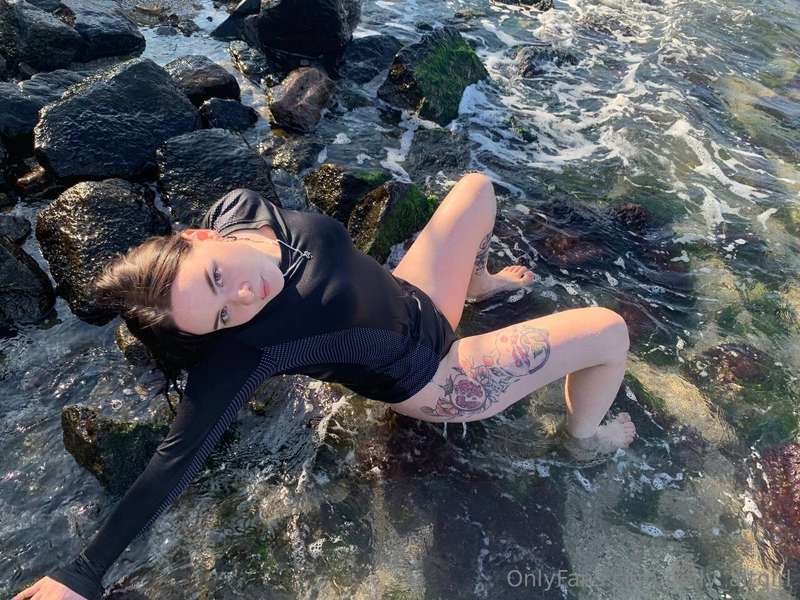 another summer vibes photo🔆

where do you like spending your..