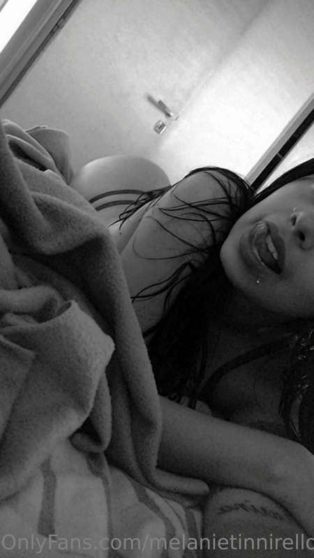 a video and 4 photos in lingerie for only 5 dollars my love,..