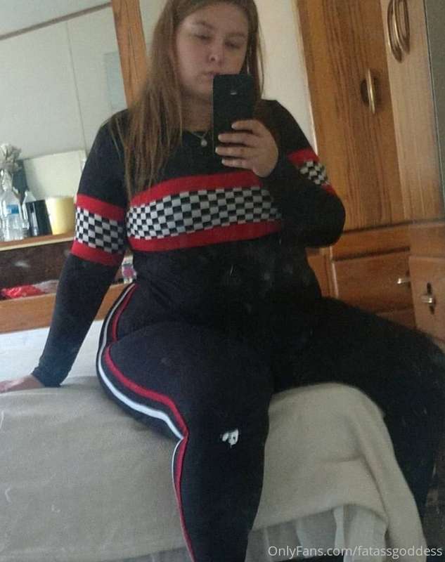 Fatassgoddess - Onlyfans - 03 Jul, 2020