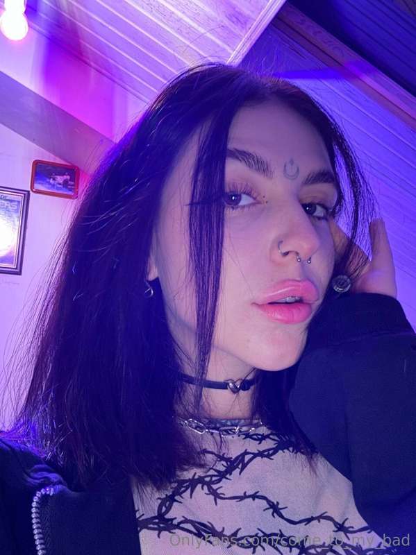 will u kiss me?🥰