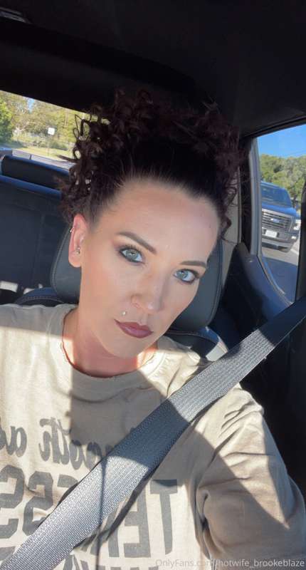 DATE NIGHT!!!! Is it gonna be another spit roast???? Guess w.. 2