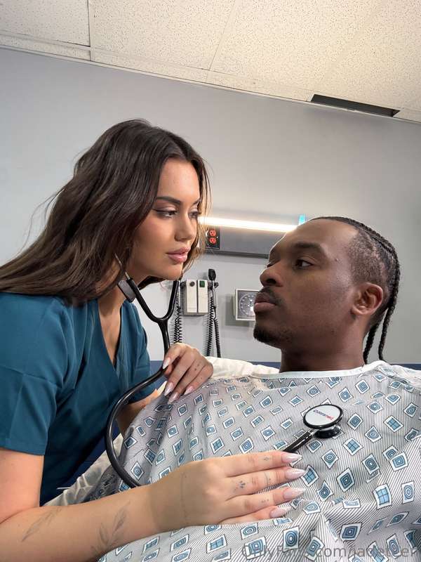 Coming tomorrow night to your DMs 👩‍⚕️ Nurse JadeTeen helps .. 3