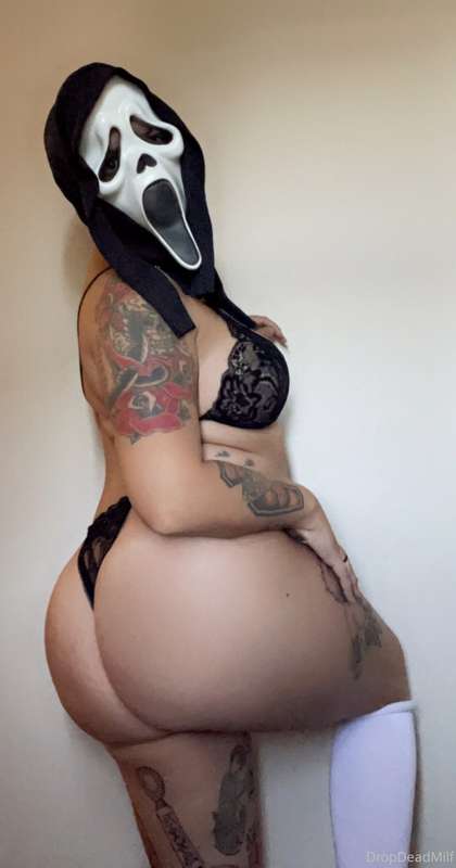Did you know ghost face had a fat ass?