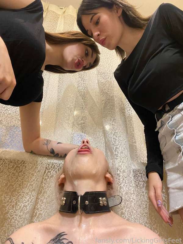 Lickinggirlsfeet - Fansly - 08 Jun, 2022 2