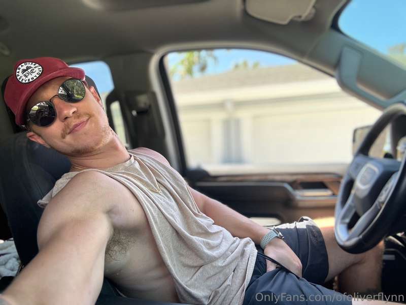take a ride with me... or take a ride on me? 💦