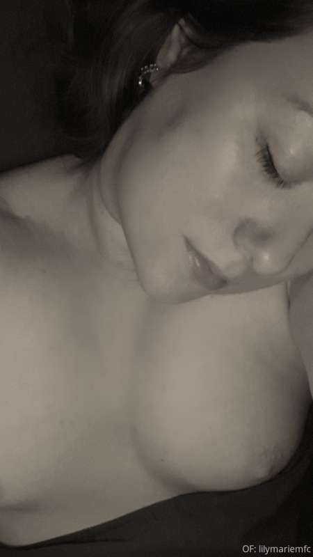 Lilymariemfc - Onlyfans - 14 Nov, 2021 1