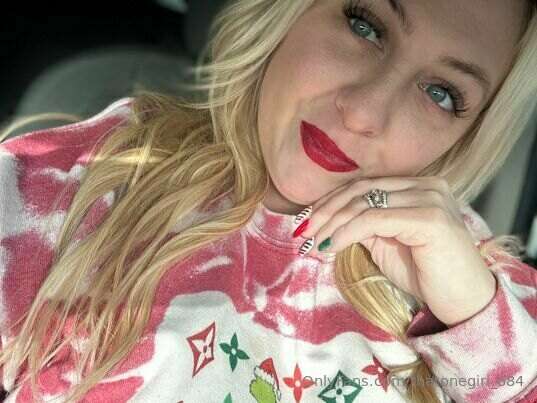 👇👇👇 THIS SEXY BLONDE HAS A FREE GIFT 🎁 FOR YOU ON VIP🤶🏼🎄  @p..