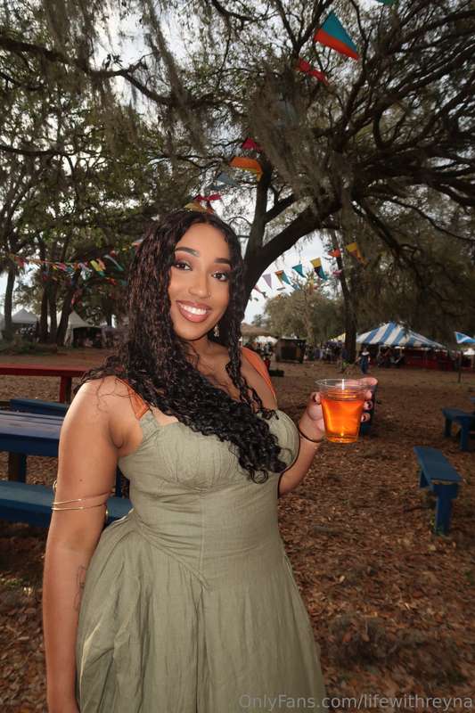 Went to the Renn fair for the first time and it was so magic.. 3
