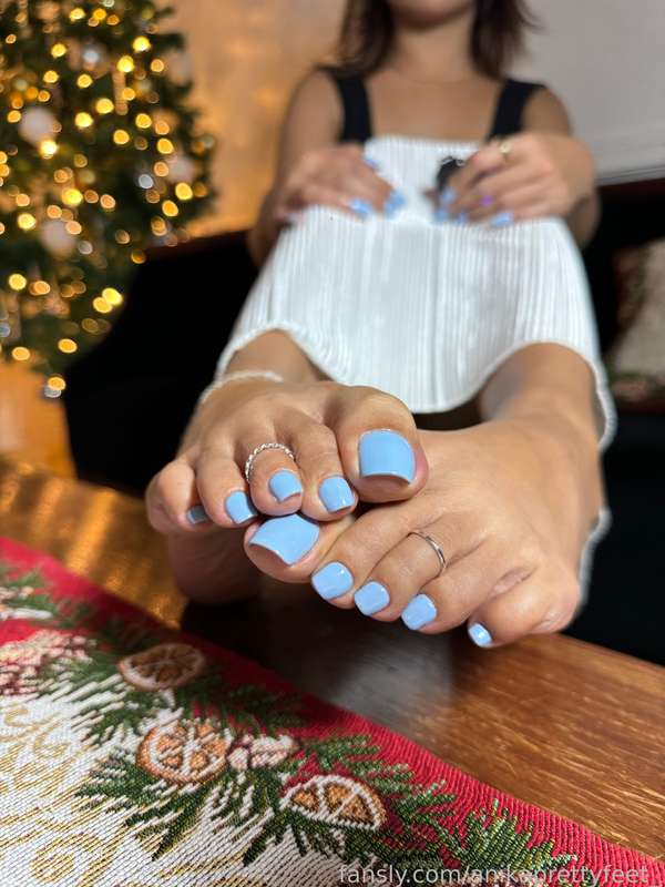 Anikaprettyfeet_ - Fansly - 30 Dec, 2024 36