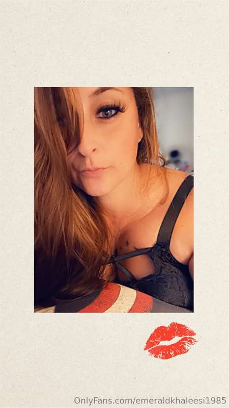 Emeraldkhaleesi1985 - Onlyfans - 11 Sep, 2024