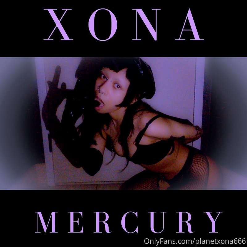 was playing around with photo editing and made these sexy li..