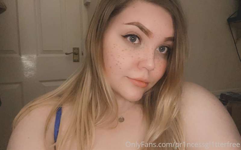Hey baby! Are you liking my free page? 👀 My premium page is ..