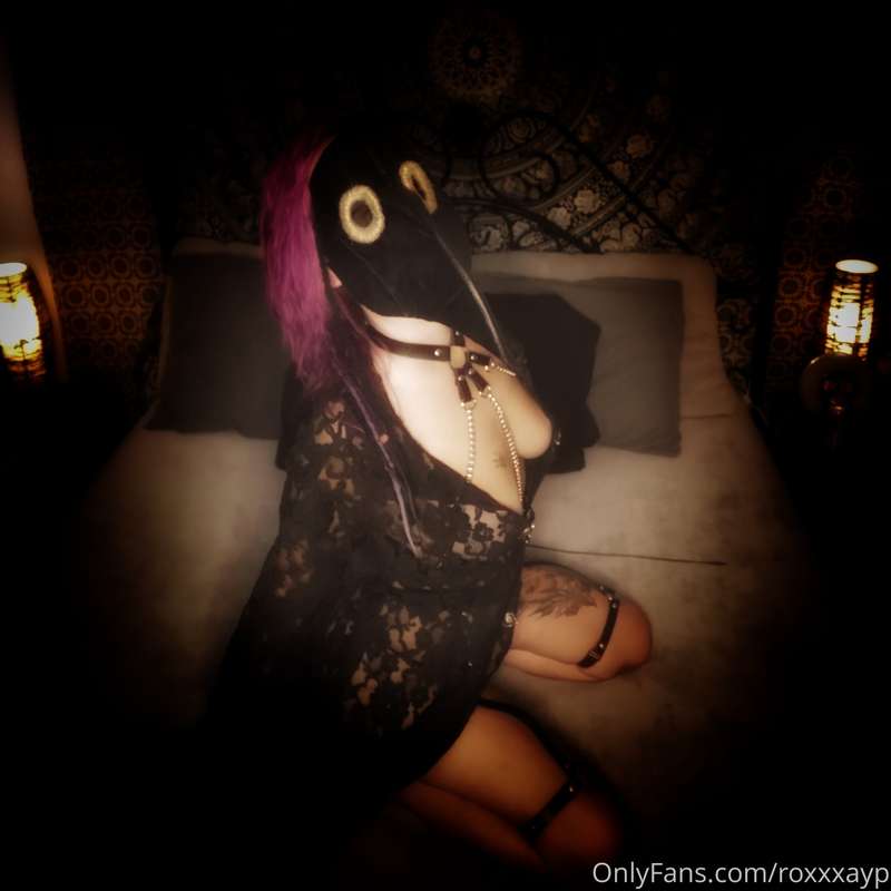 This is what was posted as my Halloween shoot on my premium!..