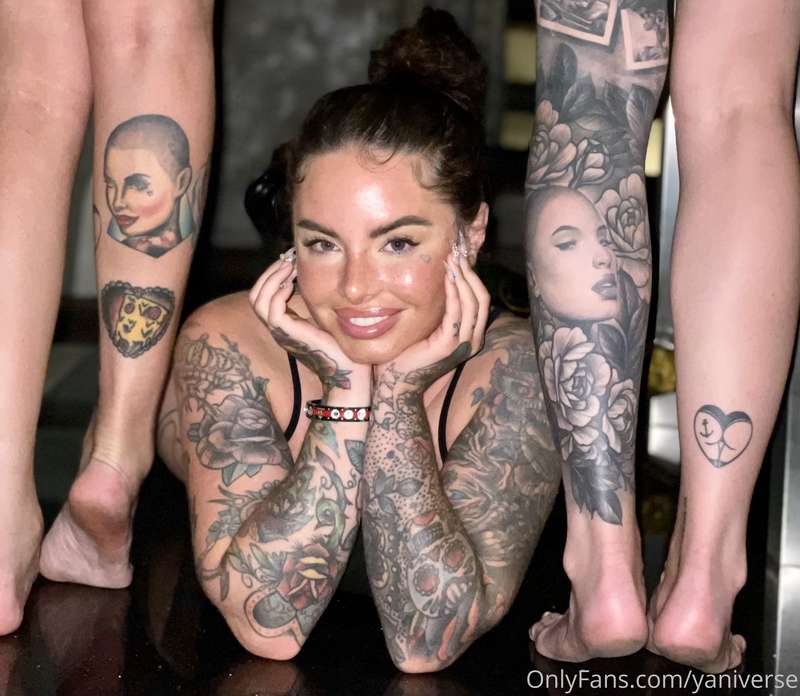 Fun fact: Aria and I both have the lovely @christymack tatto..