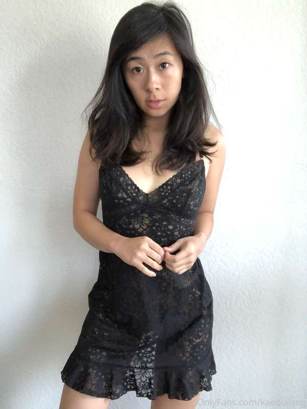 Don’t you love see through slips? Although, by the end of th..