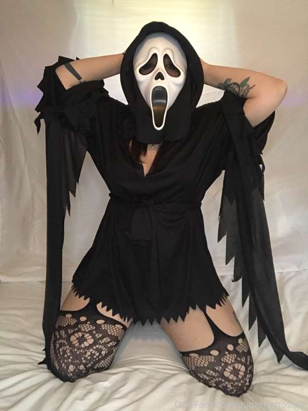 I’ll make you scream 👻🖤 13