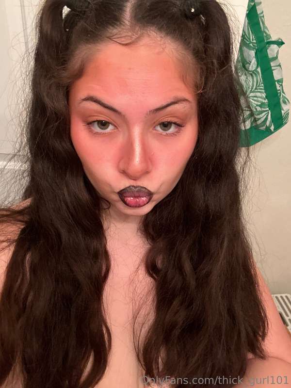 Thick_Gurl101 - Onlyfans - 19 Aug, 2024 36