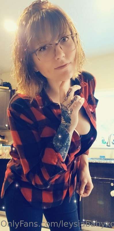 Flannel weather 💙🥵