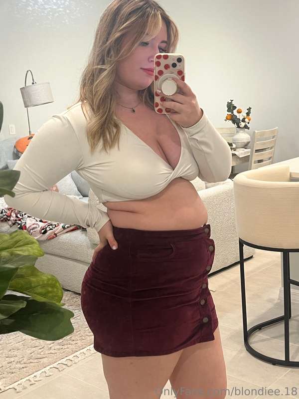Pictures taken moments before having an entire thanksgiving .. 2