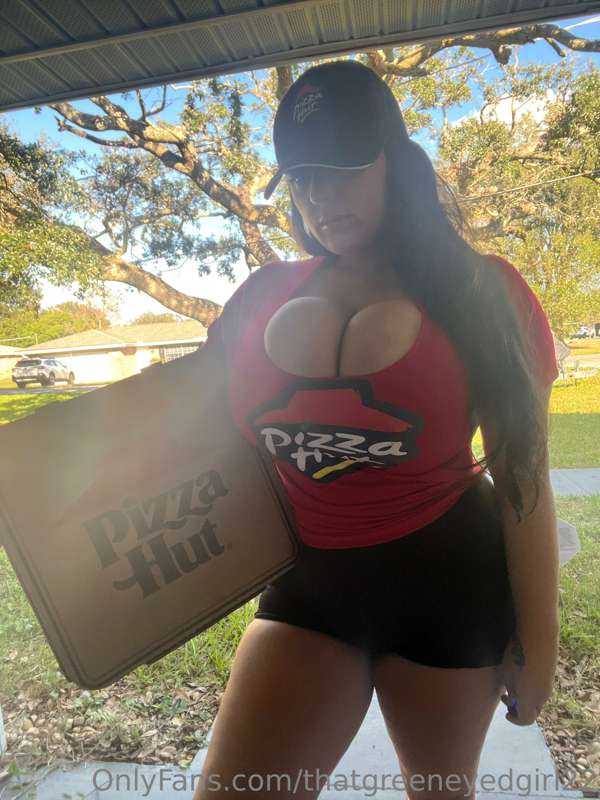 Pizza delivery PT 1 🍕 pt 2 coming to ur Dms. imagine if i wa.. 1
