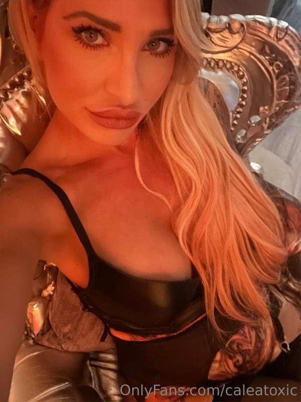 Kinky day in studio 😘🔥