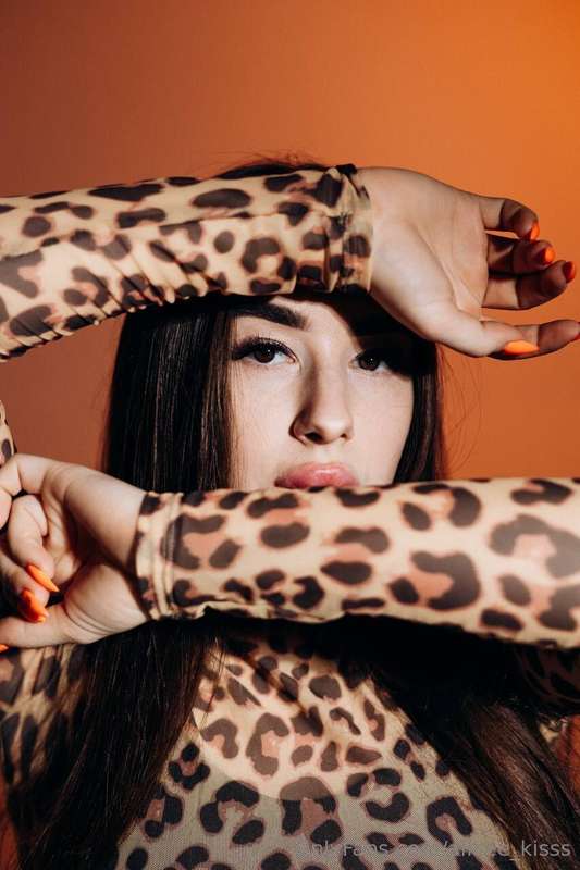 What is the beauty of a woman ? 4