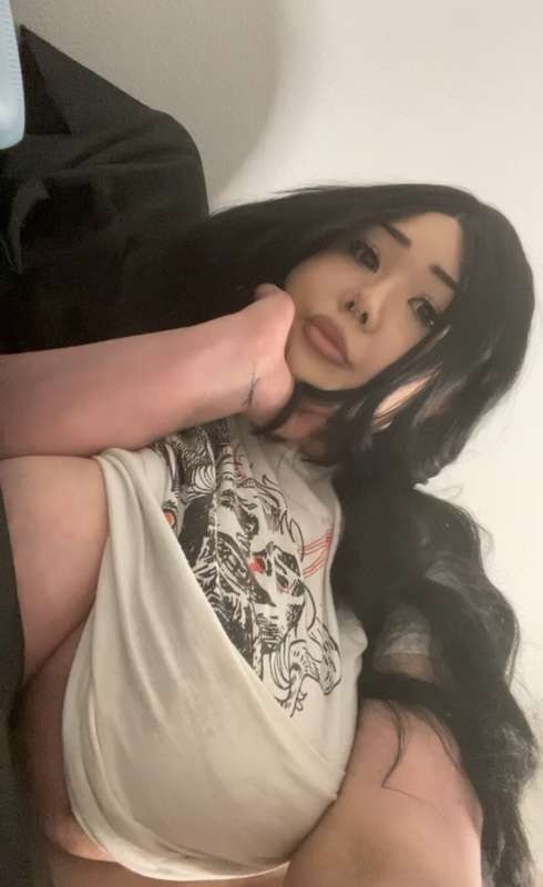 hii do you want to cuddle? 🥰 1