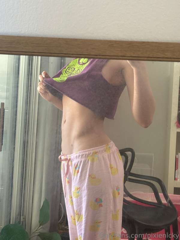 I got new pajama pants at an LA thrift store (: