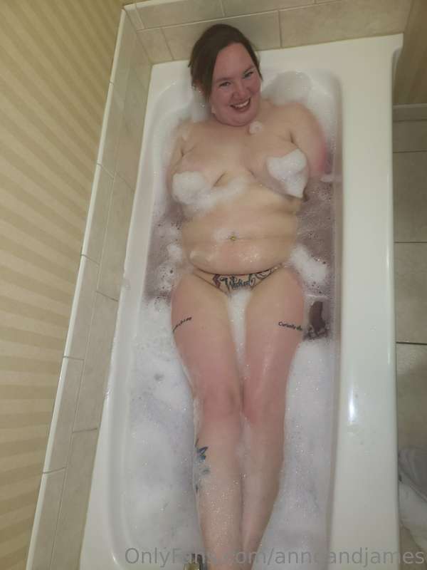 Caught in the bath 9